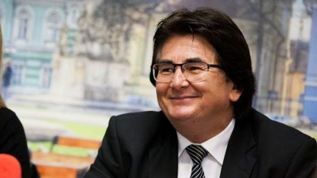Imagine Stire Nicolae Robu, primarul Timișoarei: ”Ar fi extrem de utilă ștampilarea vizibilă a mâinii celor care stau în carantină sau izolare” | 2review.ro