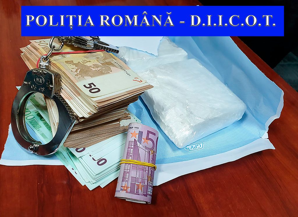 Imagine Stire Captură-record la Iași. Patronul unei firme de transport aducea cocaină din Marea Britanie și o vindea cu 45.000 de euro kilogramul | 2review.ro