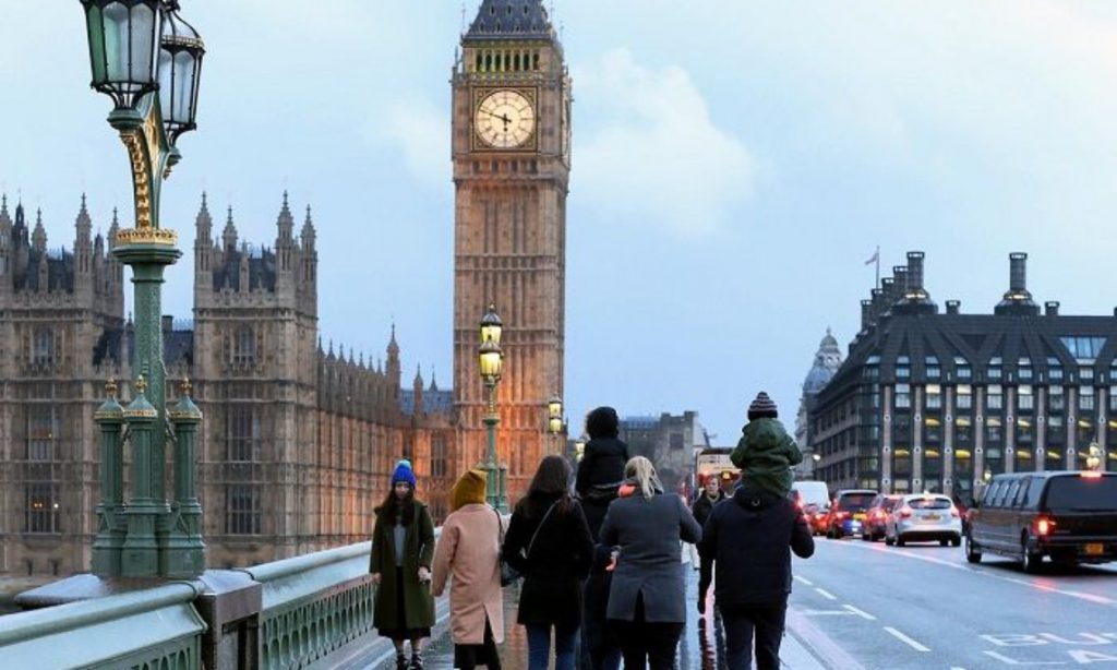 Imagine Stire Britanicii se pregătesc pentru ce e mai rău! Au extins morga din Londra, după ce a crescut dramatic numărul morţilor de coronavirus | 2review.ro