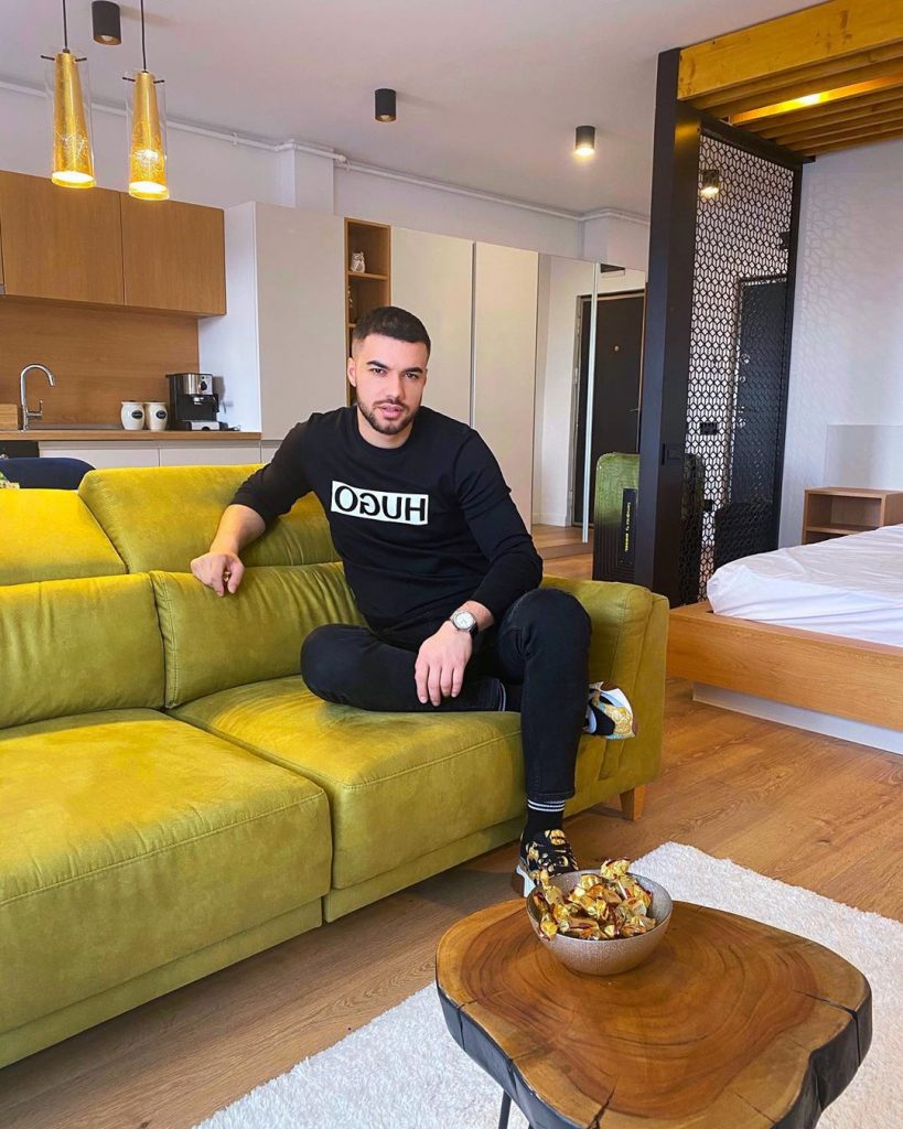 Imagine Stire Cât costă și cum arată ceasul pe care Culiță Sterp îl poartă zi de zi | 2review.ro