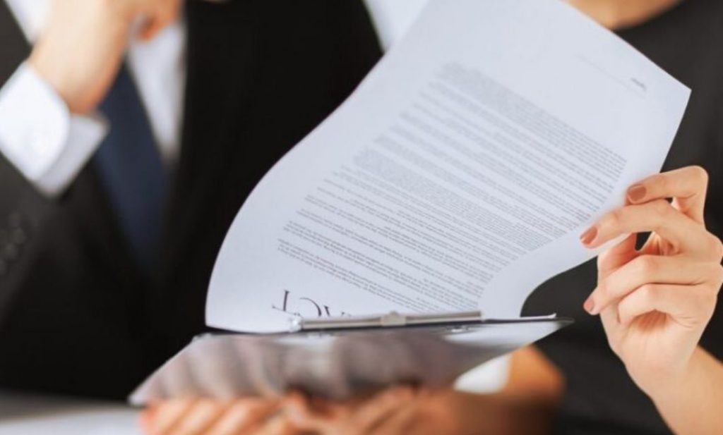Imagine Stire Câți lei trebuie să plătești, de fapt, dacă vrei să divorțezi la un notar din București | 2review.ro