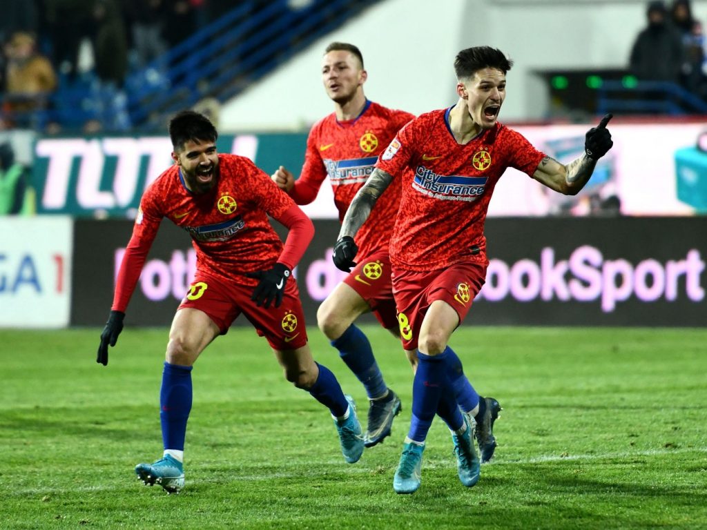 Imagine Stire Calificare cu noroc pentru FCSB în semifinalele Cupei României! | 2review.ro