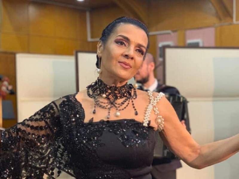 Imagine Stire Cornelia Catanga, fotomodel la 62 de ani! Cântăreața a slăbit și arată incredibil | 2review.ro