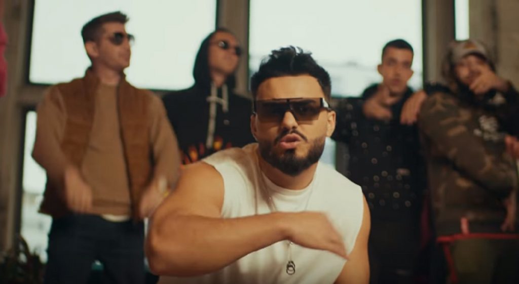 Imagine Stire Cum a apărut colaborarea dintre JADOR și Lino Golden, care rupe Youtube-ul în două. Alex Velea explică tot: „Într-o oră am avut o manea” | 2review.ro