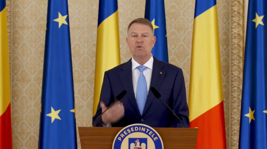 Imagine Stire OFICIAL! Stare de urgenţă în România! Klaus Iohannis a semnat decretul. Care sunt principalele măsuri, în plină pandemie de coronavirs | 2review.ro