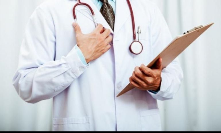 Imagine Stire Dezvăluiri cutremurătoare! Medic din Iași, pus să ajute o gravidă care a intrat în contact cu o persoană venită din Italia: Nu avem echipament de rotecție. Nu e normal | 2review.ro