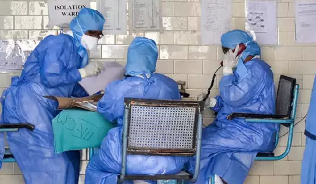 Imagine Stire Anunț alarmant. Numărul cadrelor medicale din România infectate cu Covid-19 a ajuns la 103 | 2review.ro