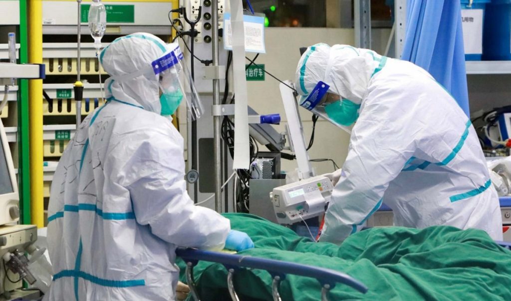 Medici infectați cu coronavirus la Spitalul din Câmpulung Moldovenesc. Se așteaptă, în continuare, sute de rezultate