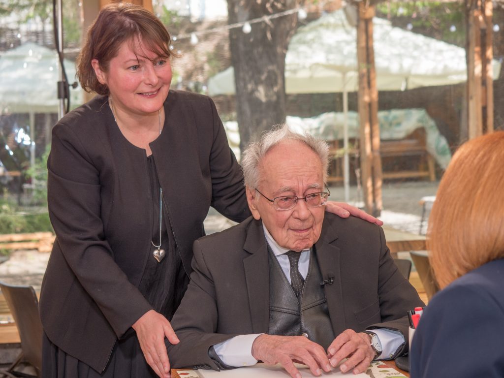 Imagine Stire Celebrul filozof, Mihai Șora, și soția sa au fost cofirmați cu noul coronavirus! | 2review.ro