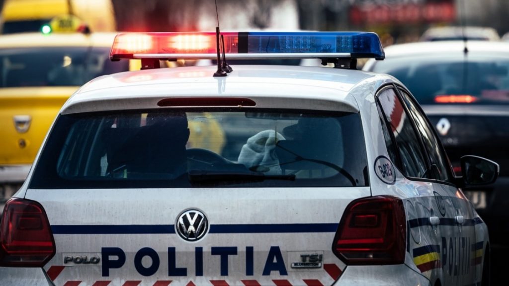 Imagine Stire Încă un abuz?! Doi soți din Aiud, amendați cu câte 2.000 de lei. Care este motivul și ce spun reprezentanții Poliției | 2review.ro