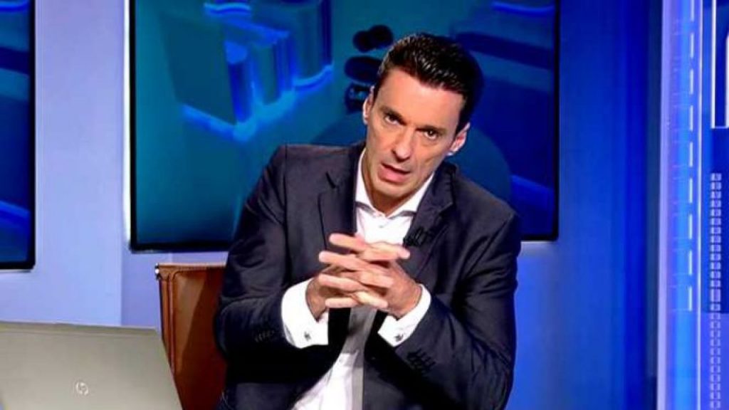 Imagine Stire Mircea Badea, anunț terifiant pentru români: “Scapă cine poate!” Ce crede prezentatorul TV că se va întâmpla după Paște | 2review.ro