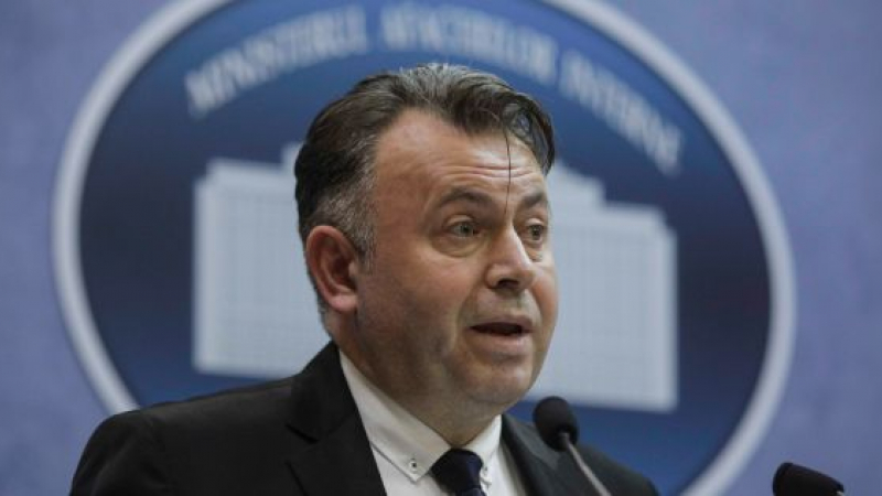 Imagine Stire Nelu Tătaru, secretar de stat în Ministerul Sănătății: ”Criza coronavirusului se poate prelungi și 4 luni. Putem avea 10.000 de cazuri în România” | 2review.ro