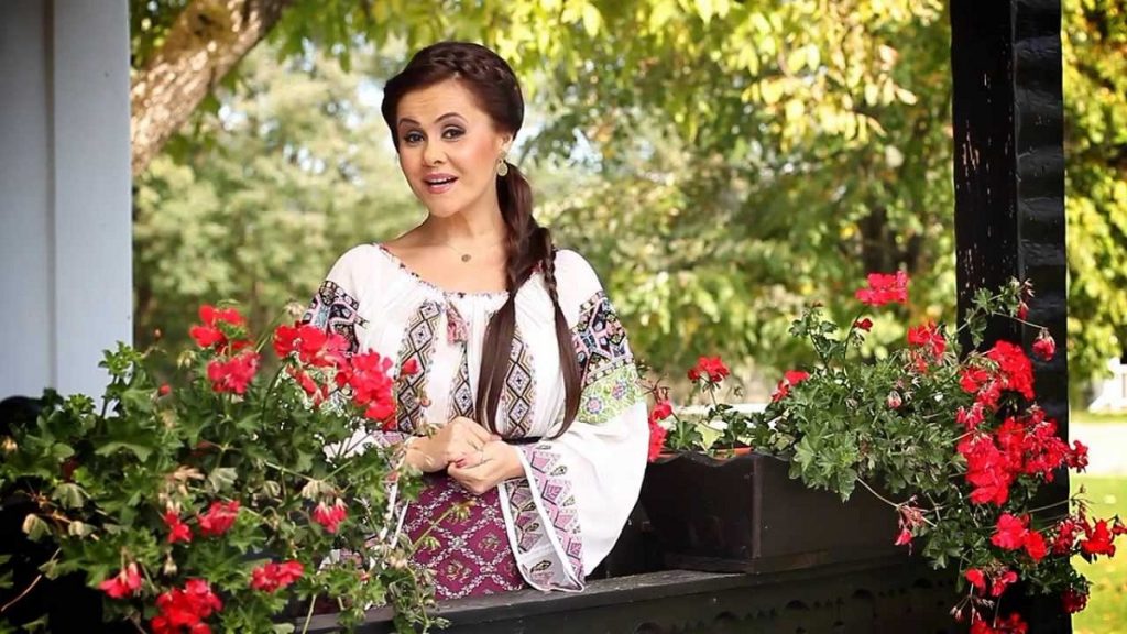 Imagine Stire Gestul impresionant făcut de Niculina Stoican, în plină pandemie de coronavirus: „Nu are cine să le mai dea mâncare” | 2review.ro