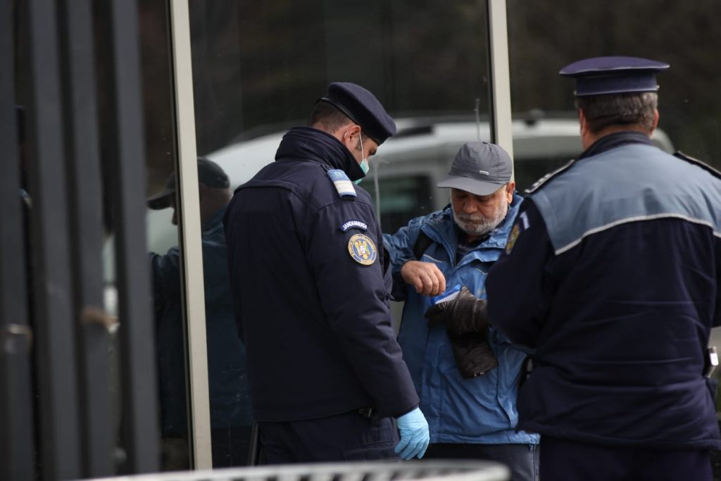 Imagine Stire Anunț important. Cum vor fi ridicate restricțiile în România. „Este foarte important să reluăm activitatea!” | 2review.ro