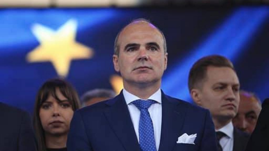 Imagine Stire Rareș Bogdan, mesaj tranșant despre criza coronavirusului din România: ”Nu vom reuși decât cu măsuri extrem de dure și exemple vizibile” | 2review.ro