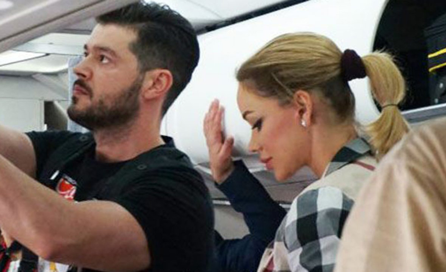 Imagine Stire Lovitură de teatru! Bianca Drăgușanu s-a împăcat cu Victor Slav?! | 2review.ro