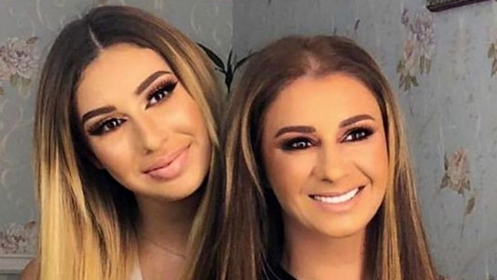 Imagine Stire Sarah, fata cea mare a Anamariei Prodan, imagini de infarct! S-a fotografiat într-un costum de baie minuscul şi oamenii au luat-o razna: „WOW! Eşti perfectă” | 2review.ro