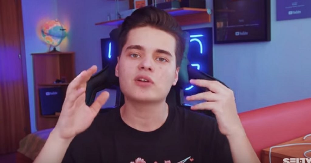 Imagine Stire Selly, mesaj disperat către toți adolescenții. Cum îi învață celebrul vlogger să se protejeze de coronavirus: „Ar fi înțelept să…” | 2review.ro