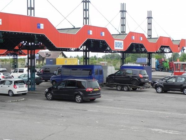 Imagine Stire Criza coronavirusului. MAE solicită autorităților ungare deschiderea suplimentară a punctelor de trecere a frontierei de la Borș, Cenad și Nădlac 1 | 2review.ro