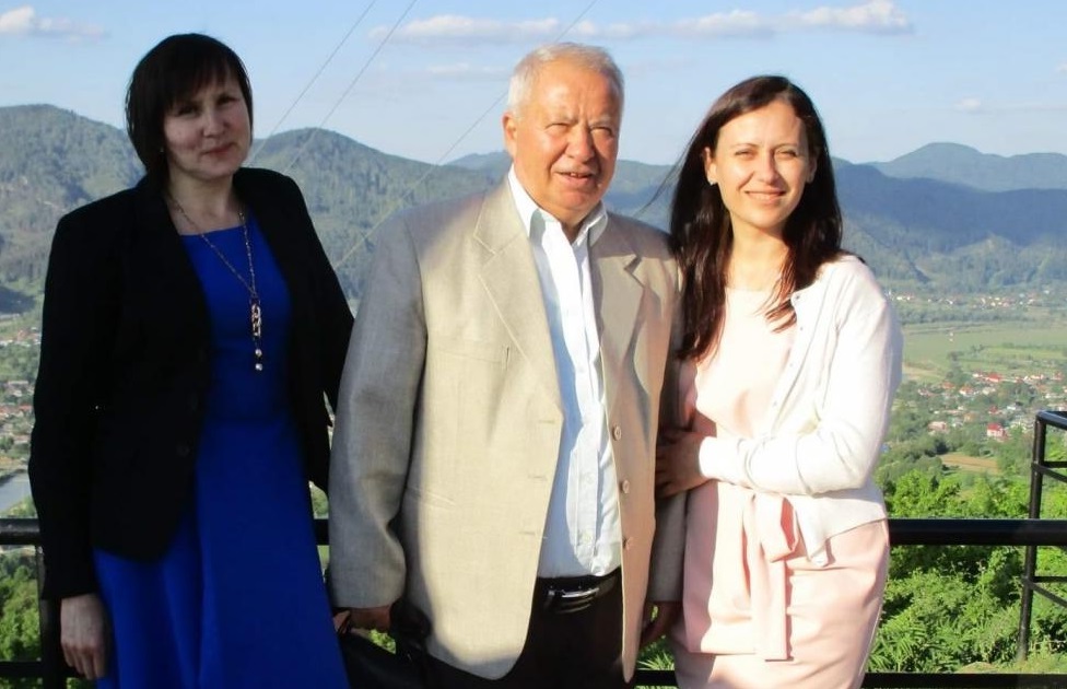 Imagine Stire Cutremurător. Ce a spus Vasile Ouatu înainte să fie răpus de coronavirus! Fiica fostului patron al echipei de volei din Piatra Neamț e în spital | 2review.ro