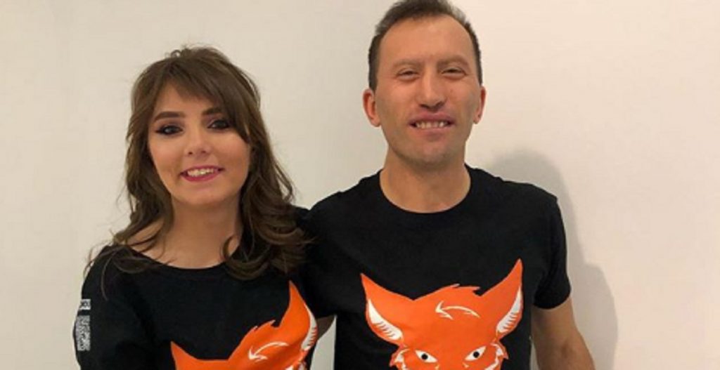 Imagine Stire A vrut să fie o doamnă cochetă de Capitală, dar a lăsat la vedere un detaliu rușinos! Cum s-a afișat Vulpița, la Acces Direct | 2review.ro