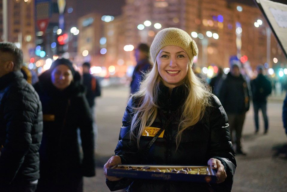 Imagine Stire Mihaela Nunweiller, în conflict inclusiv cu președintele blocului în care locuiește, nu doar cu Gabi Oprea Jr.: “Ai probleme majore, revizuiește-ți comportamentul!” FOTO | 2review.ro