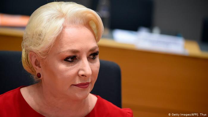 Imagine Stire Dăncilă, atac dur la adresa lui Iohannis, Orban și Vela: ”Două treimi dintre medicii din România sunt femei. Spuneți…” | 2review.ro