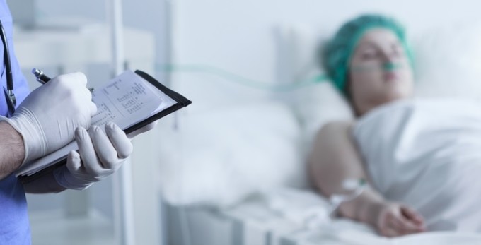 Imagine Stire Incredibil. O femeie infectată cu noul coronavirus, aflată în comă indusă, a născut o fetiță | 2review.ro