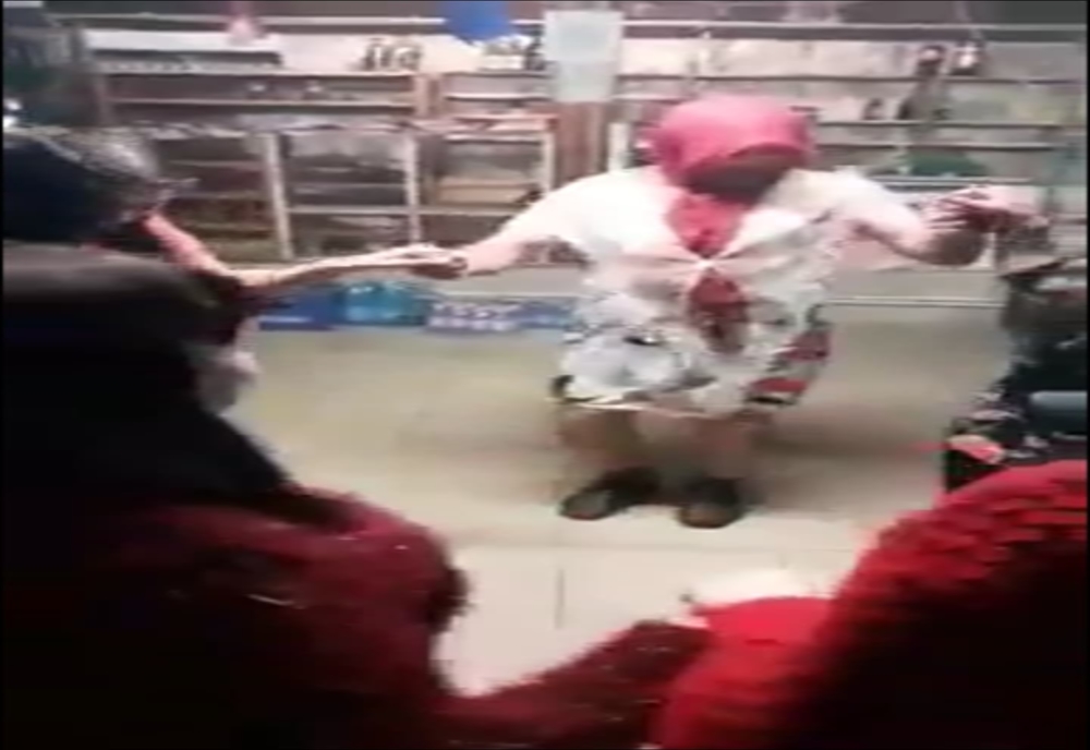 Imagine Stire În plină pandemie de coronavirus, petrecere într-o localitate din Argeș. A participat chiar și primarul | 2review.ro