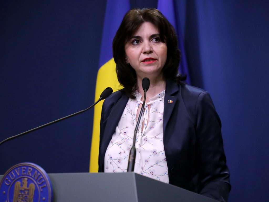 Imagine Stire Monica Anisie anunţă ce se întâmplă cu anul şcolar! Există posibilitatea ca elevii să revină la cursuri de pe 1 iunie | 2review.ro