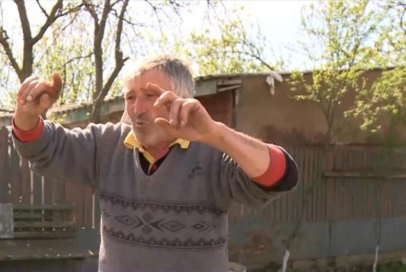 Imagine Stire COVID-19 în România. Așa îl percep oamenii din Lunca Dunării: ”E război chimic. Să mai moară din polpulație!” | 2review.ro