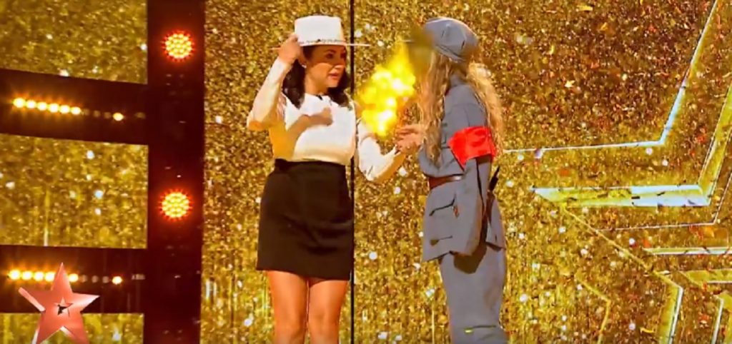 Imagine Stire Andra, apariţie îndrăzneaţă, la ultima ediţie Românii au Talent. Detaliul care n-a scăpat neobservat după ce s-a ridicat de la masa juriului. FOTO | 2review.ro