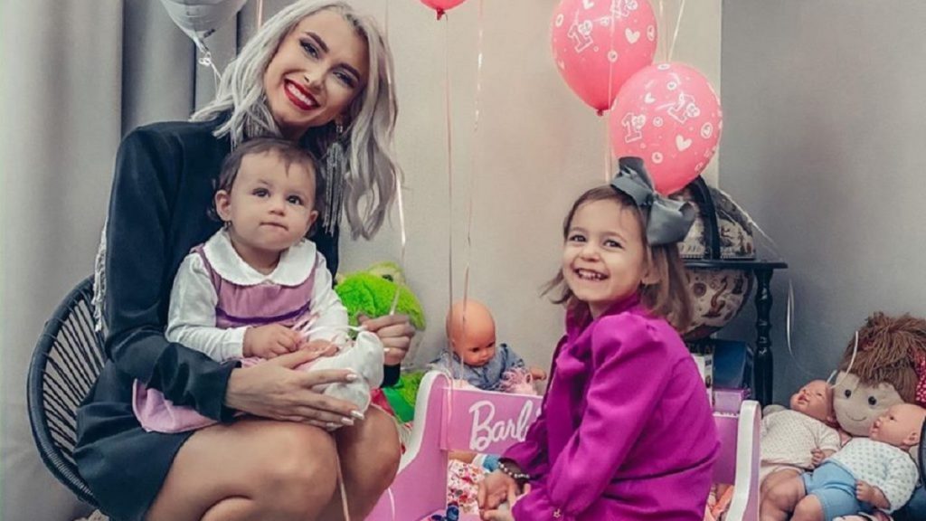 Imagine Stire Andreea Bălan, momente dificile în autoizolare, după ce s-a separat de George Burcea: „Nu avem ajutor” | 2review.ro
