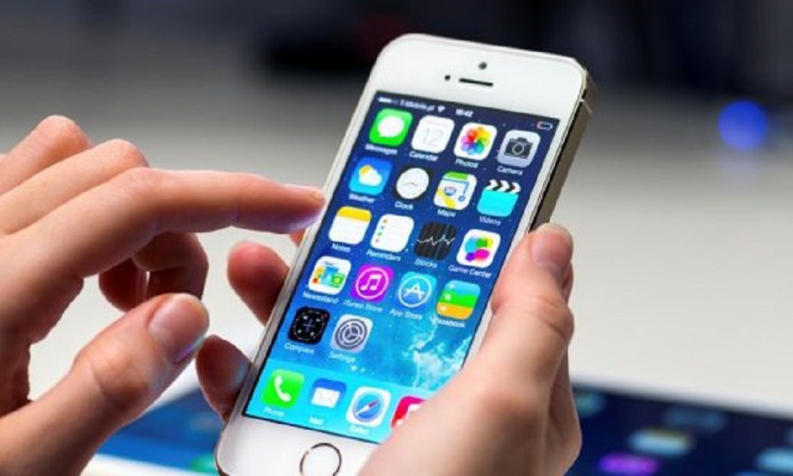 Anunț important pentru utilizatorii Android și IOS. S-a publicat lista aplicațiilor care te lasă fără bani pe card - Vimarsana News