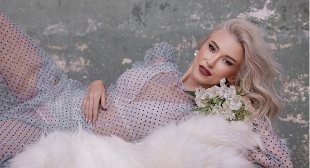 Imagine Stire Andreea Bălan, lovită din nou de tristețe, în autoizolare, după anunțul divorțului de George Burcea: „Îmi lipsește…” | 2review.ro