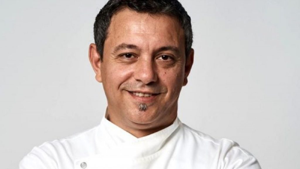 Imagine Stire Câte clase are chef Sorin Bontea. Juratul de la Chefi la Cuțite a recunoscut că nu a fost prieten cu școala: „Am avut alte priorități” | 2review.ro