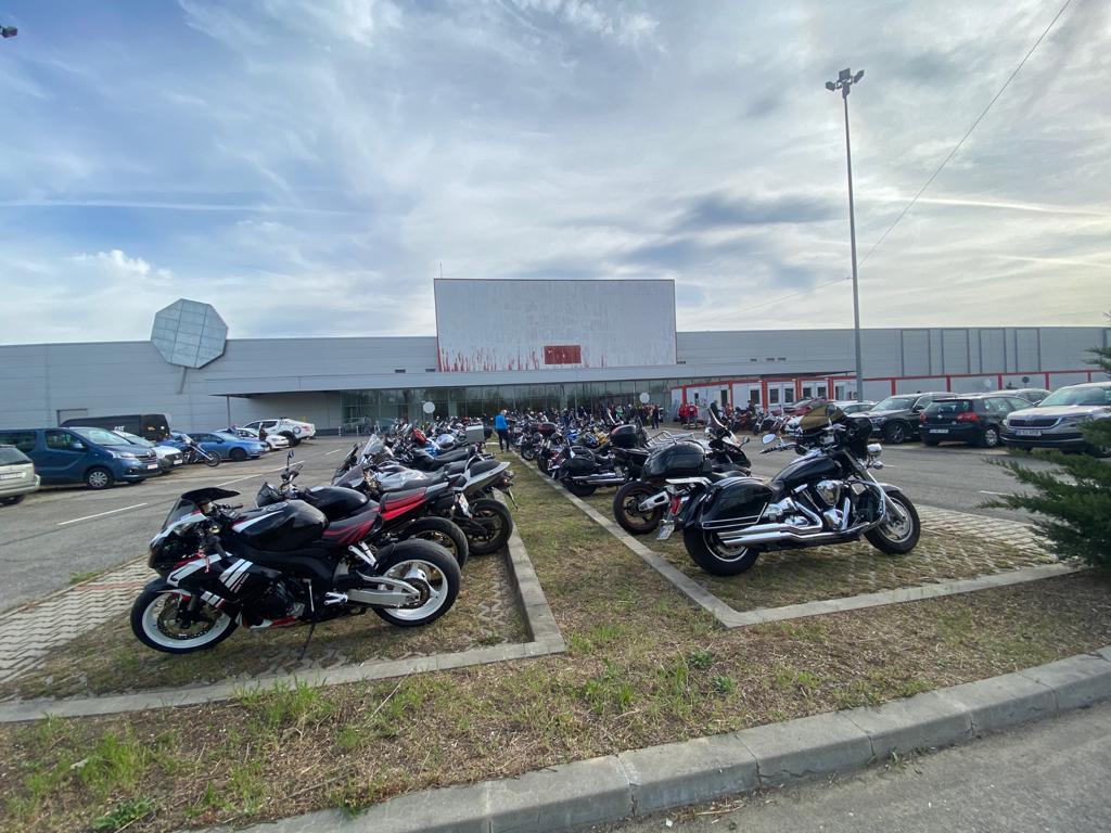 Imagine Stire Auchan și Leroy Merlin amenajează un spital de 7.500 mp pentru bolnavii de COVID-19 | 2review.ro
