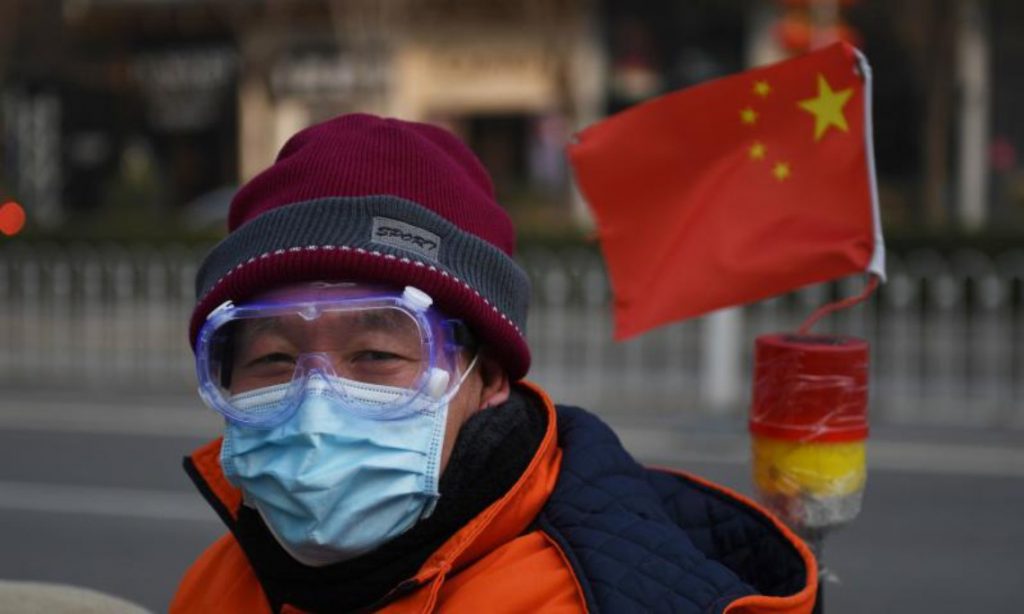 Imagine Stire „Virusologii chinezi au inventat coronavirusul”. Ultima teorie a conspirației, lansată de un renumit medic german | 2review.ro