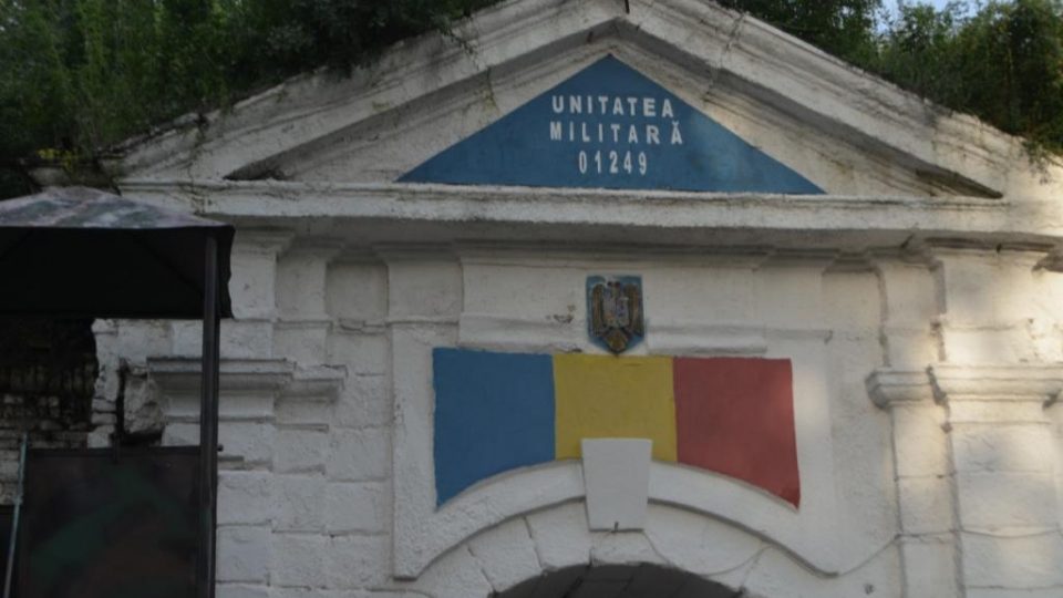 Imagine Stire Primul focar de COVID-19 în armată. Zece militari, infectați cu noul coronavirus la Arad | 2review.ro