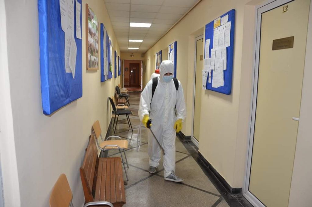 Imagine Stire 54 de cazuri de COVID-19 în azilul din Răcari. Primarul a anunțat că este posibilă carantinarea unor localități | 2review.ro