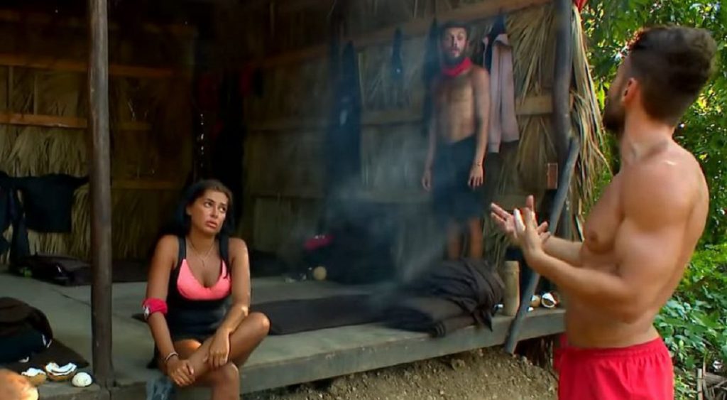Imagine Stire Scandal-monstru la Survivor România, între Elena Ionescu și Ghiță: „A încercat să-mi arunce la fileu că am fost părăsită de soțul meu” | 2review.ro