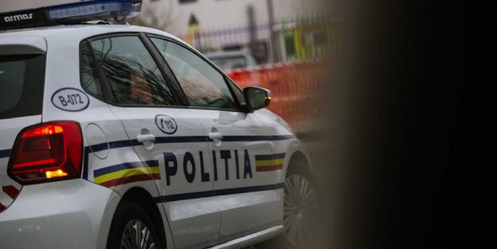 Imagine Stire Nuntași din Prahova, amendați pentru că au încălcat restricțiile impuse de Ordonanța Militară 3! A fost sesizată și Protecția Copilului | 2review.ro