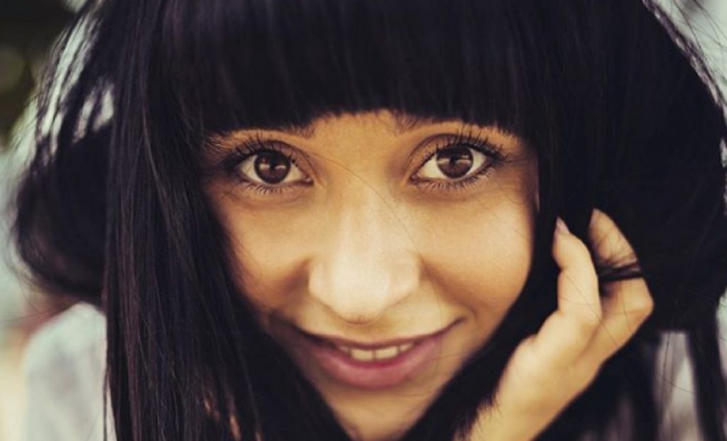 Imagine Stire Irina Rimes și-a schimbat complet look-ul. Fanii de abia au recunoscut-o. FOTO | 2review.ro