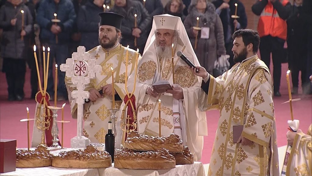 Imagine Stire Live Video slujba de Înviere. Trinitas TV transmite Online de la Patriarhie | 2review.ro