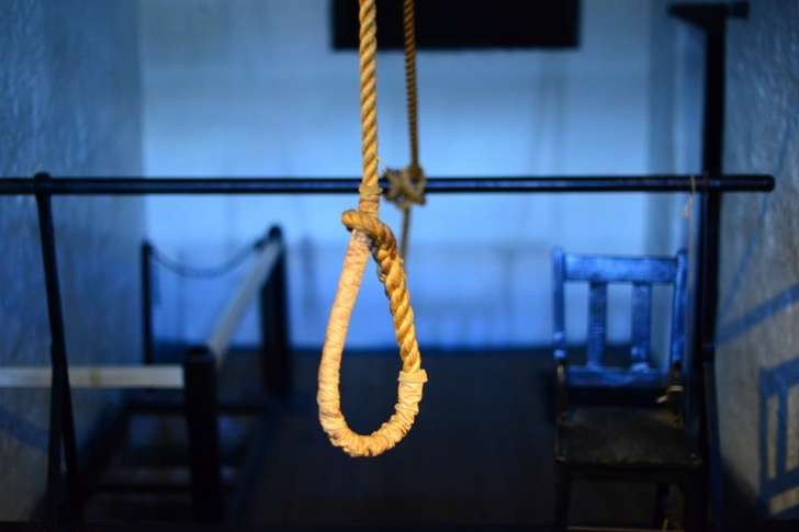 Imagine Stire Tragedie la spitalul din Botoșani! Un bărbat suspect de COVID-19 s-a sinucis | 2review.ro