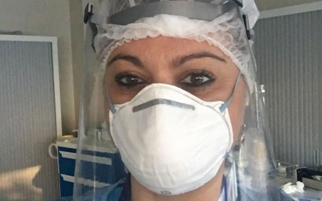 Imagine Stire O asistentă româncă din Franța, infectată cu noul coronavirus, șochează: „Mi-a fost frică. Nu mai văzusem atâta moarte” | 2review.ro