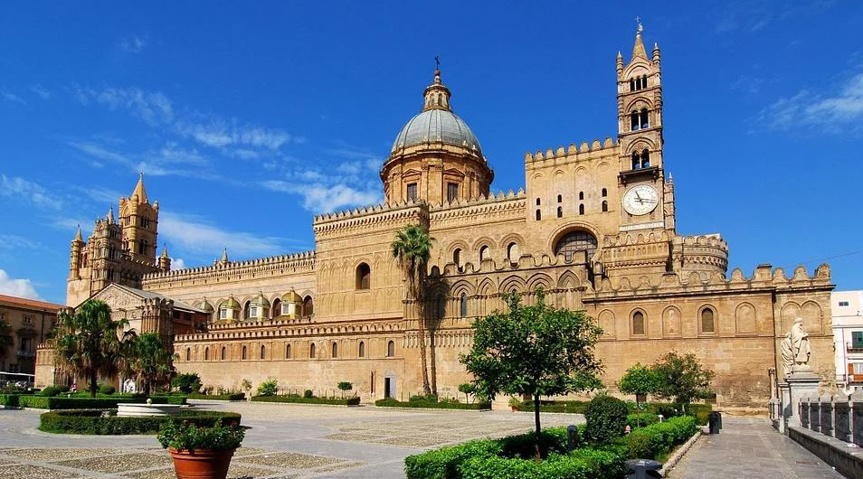 Imagine Stire Vești bune din Sicilia! Autoritățile de aici vor plăti jumătate din biletul de avion și o treime din cazare pentru turiștii care vor să o viziteze la toamnă | 2review.ro