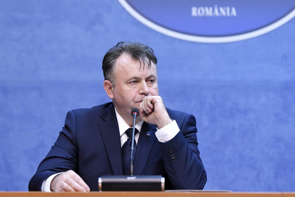 Imagine Stire Ministrul Sănătății anunță că 2,3 milioane de persoane defavorizate vor primi măști de protecție gratuite | 2review.ro