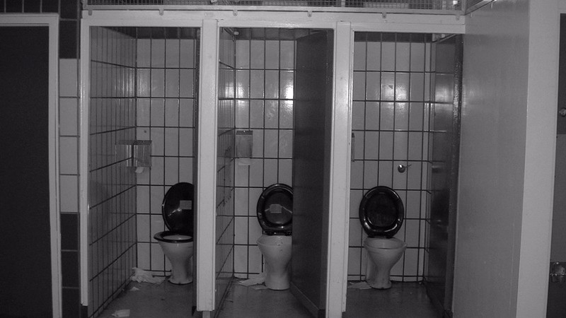 Imagine Stire De vis! Cum ar putea arăta toaletele publice după pandemia de COVID-19. Robinetele și… | 2review.ro