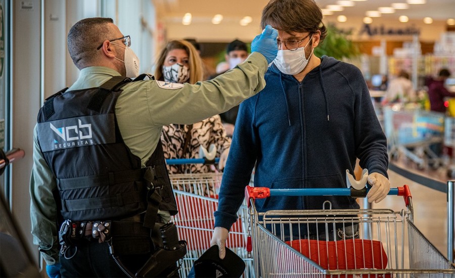 Imagine Stire Ultima teorie a conspirației, devenită virală în România: „Nu mai intrați pe ușile culisante în supermarket-uri,  acestea dețin un câmp magnetic care…” | 2review.ro